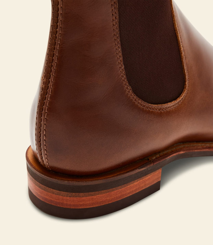 R.M.WILLAIMS CARAMEL CHELSEA BOOT
