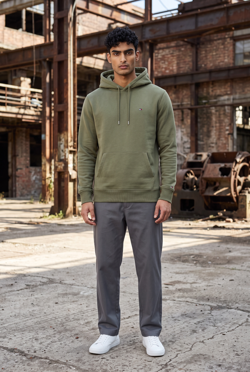 TOMMY JEANS  GREEN REG FLAG HOODIE
