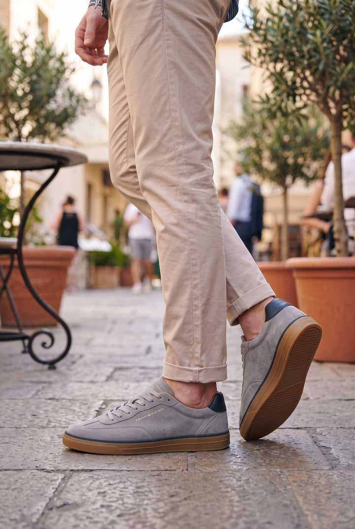 TOMMY HILFIGER  LO GREY LUX SWEDE SNEAKER