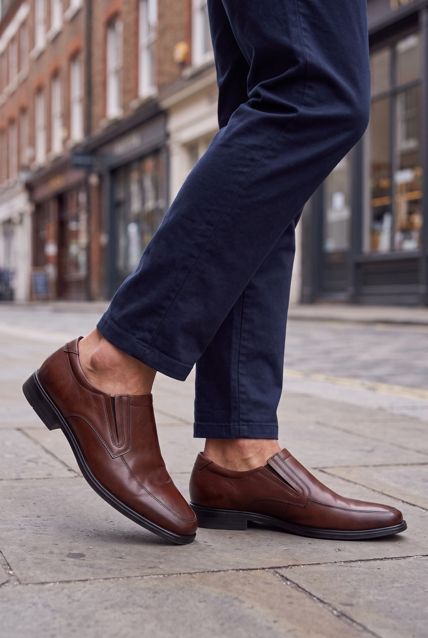 ECCO MELBOURNE SLIP ON TAN SHOE