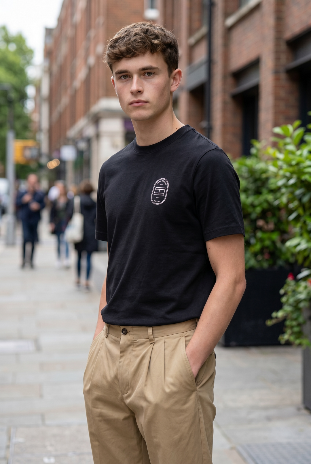 TOMMY HILFIGER BRAND ROUNDEL TEE
